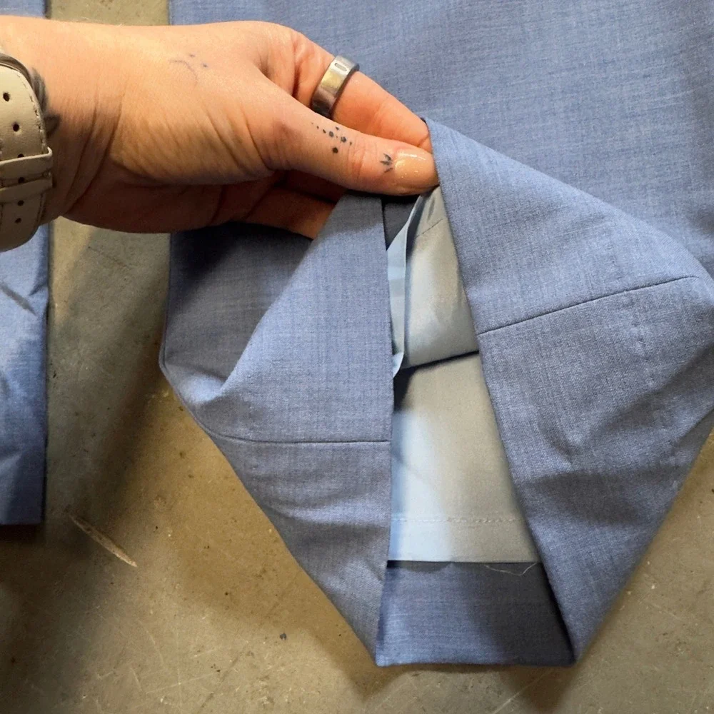 Banana Republic Logan Fit Light Blue Wool Blend Straight Leg Dress Pants Size 8 - Picture 6 of 10